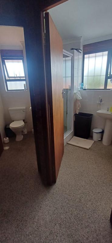 5 Bedroom Property for Sale in Sandbaai Western Cape